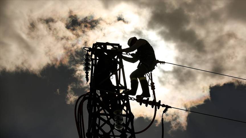 İstanbul karanlığa bürünecek! Saatlerce elektrik gelmeyecek ilçeler belli oldu 4